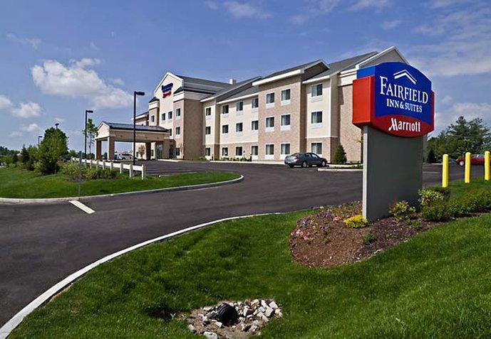 Fairfield Inn And Suites By Marriott Augusta Exterior photo